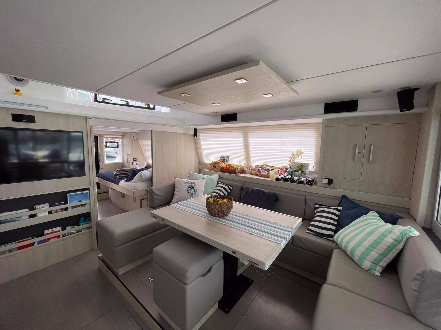 yacht-546685