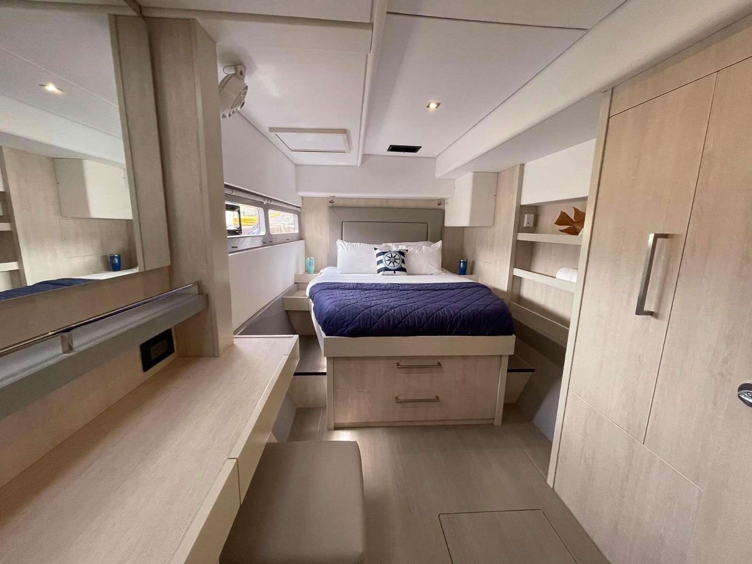 yacht-546689