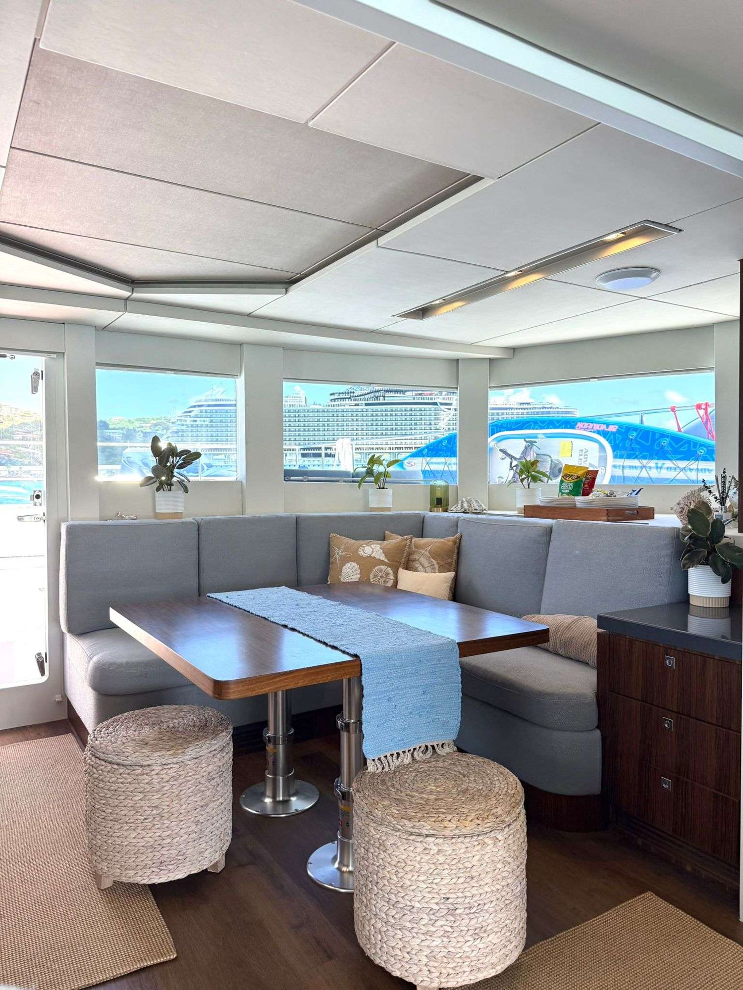 yacht-541807