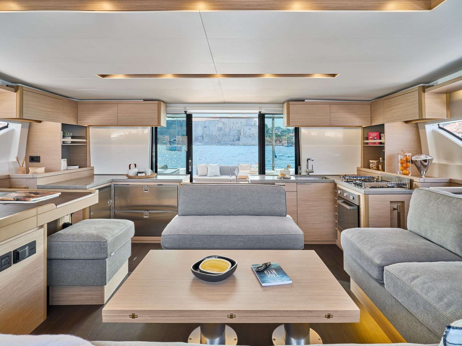 yacht-537781