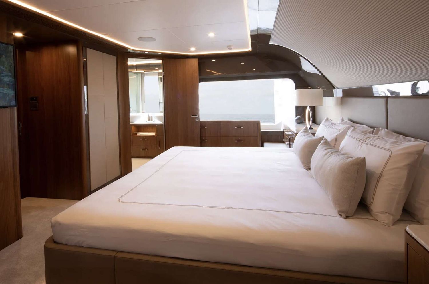 yacht-538316