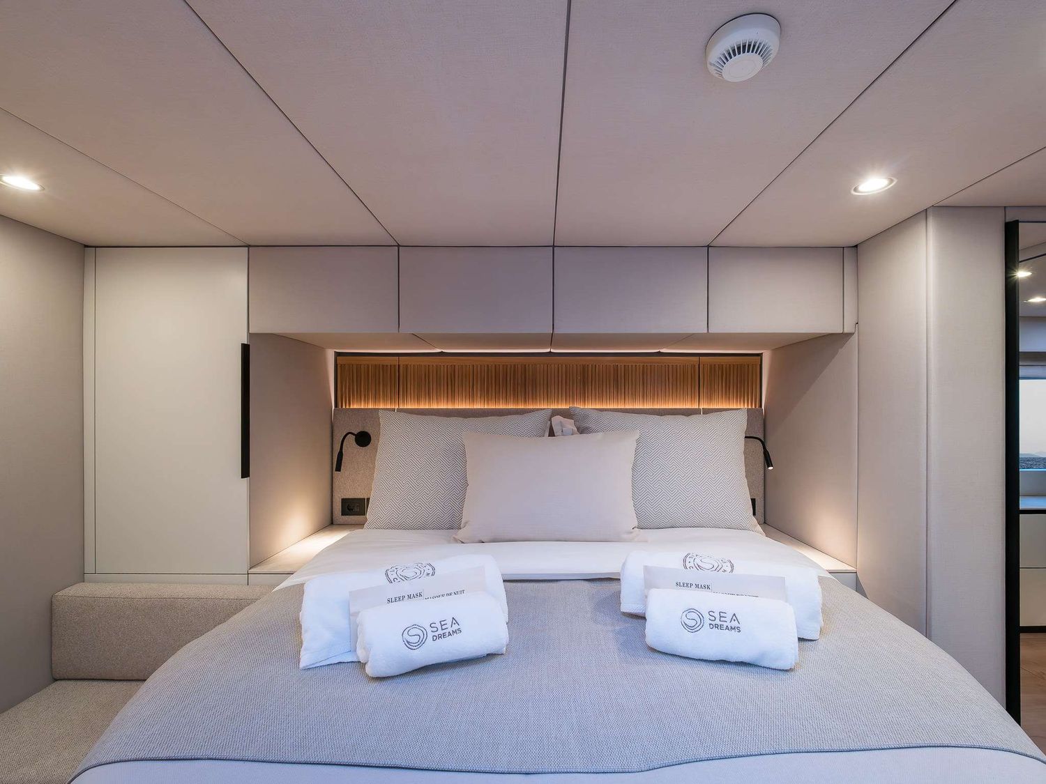 yacht-548351