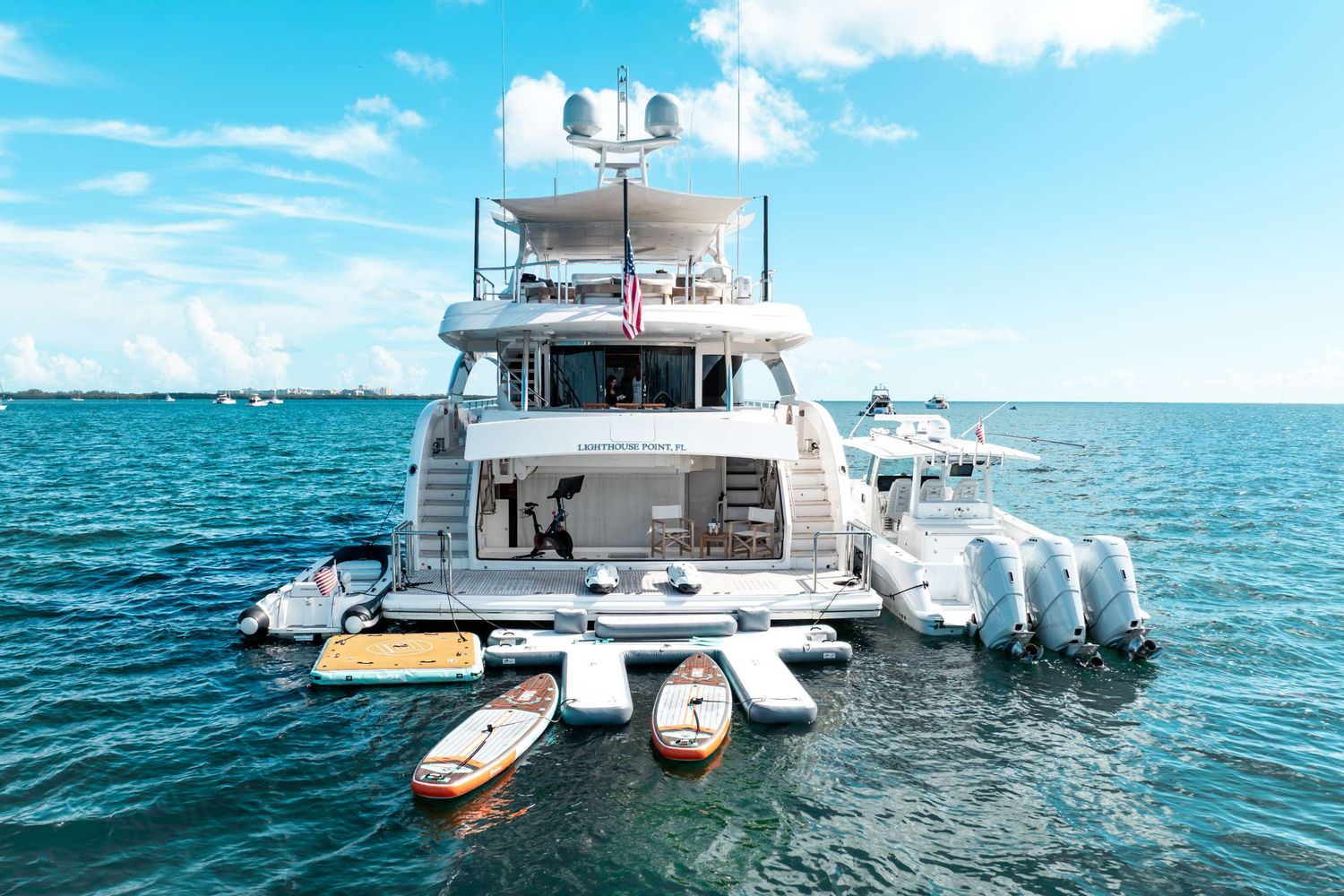 yacht-538135