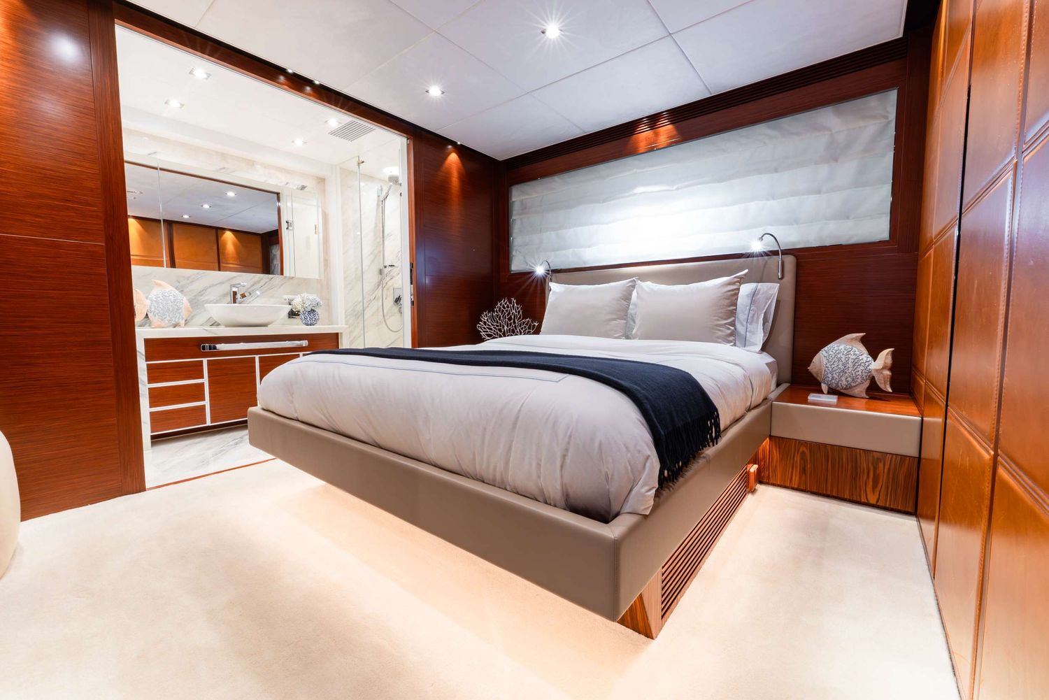 yacht-538127