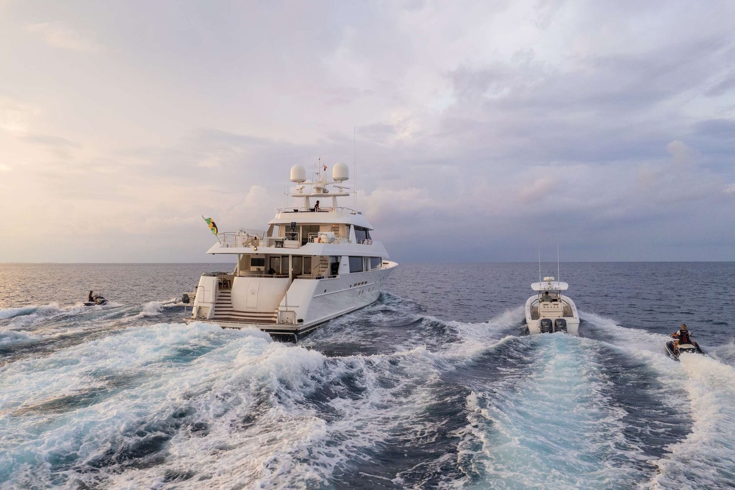 yacht-546586