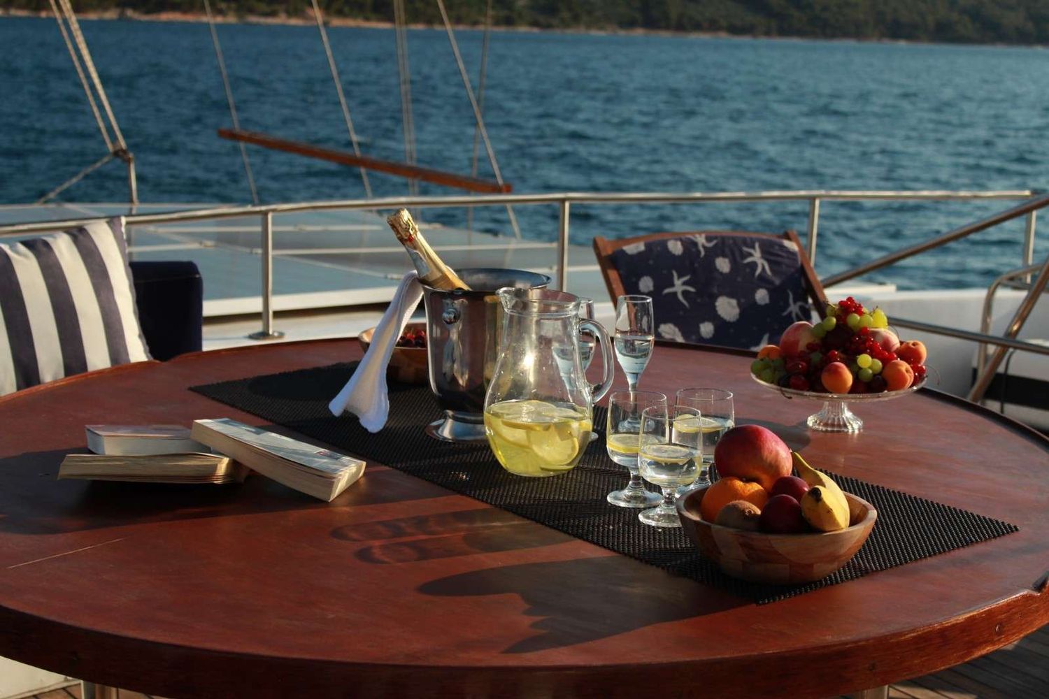 yacht-546173