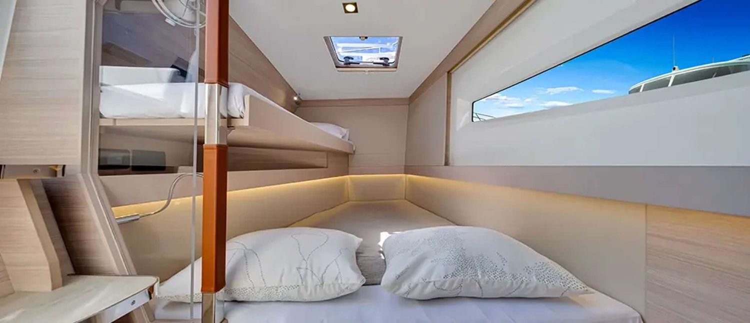 yacht-548873
