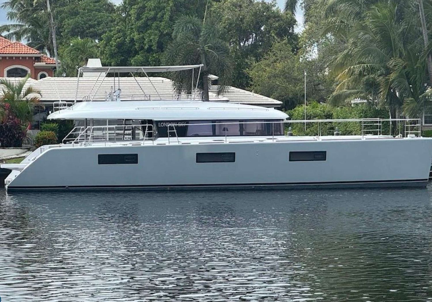 yacht-543705