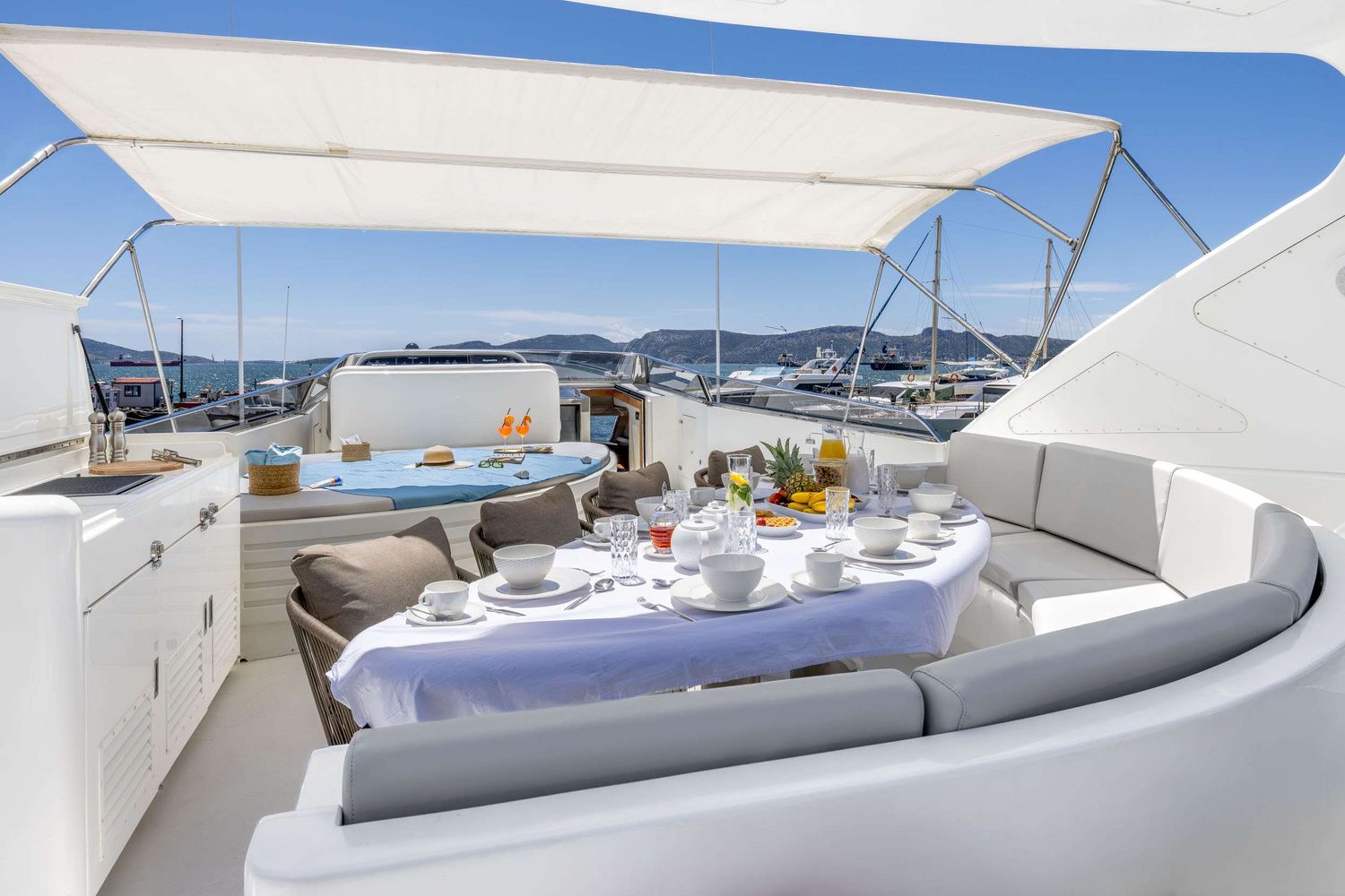 yacht-547576