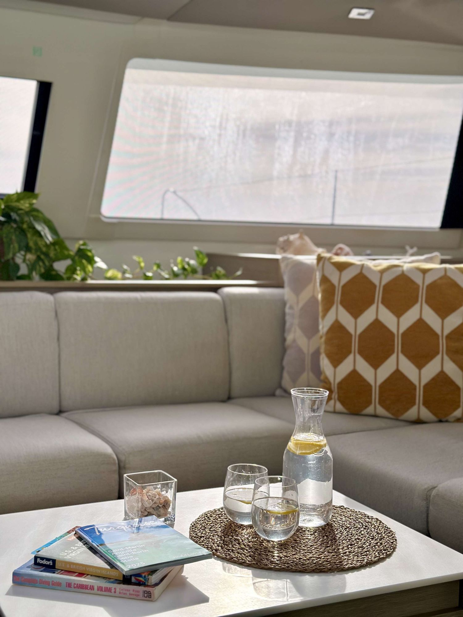 yacht-548110