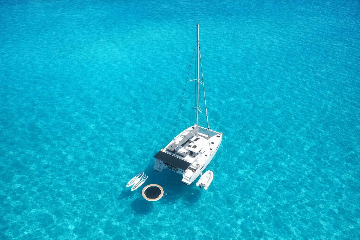 yacht-548116