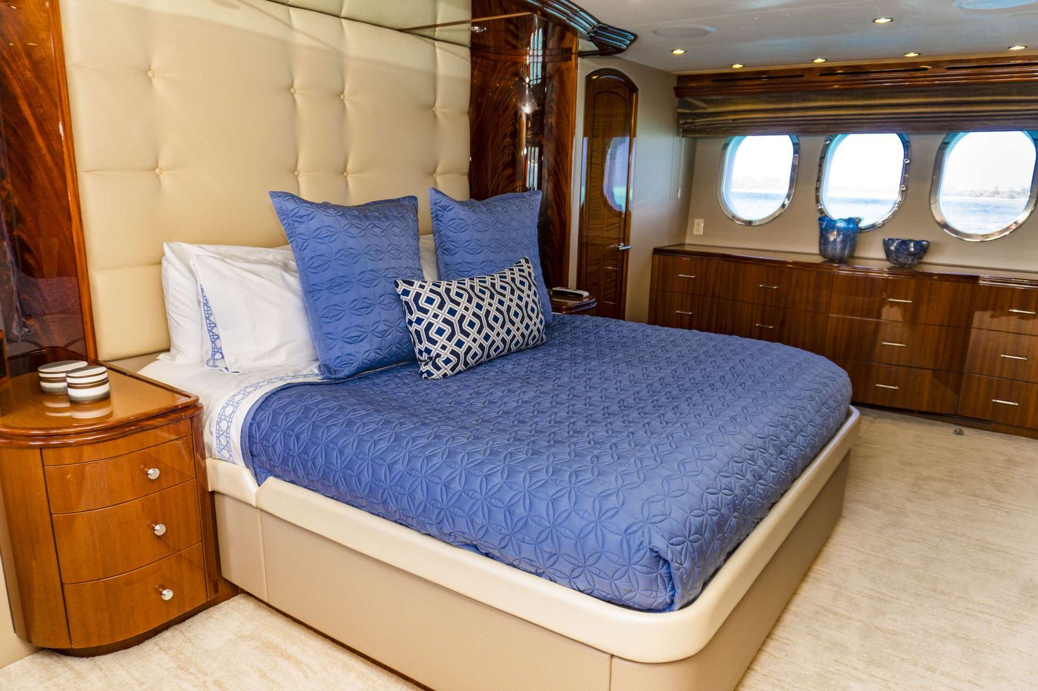 yacht-546633