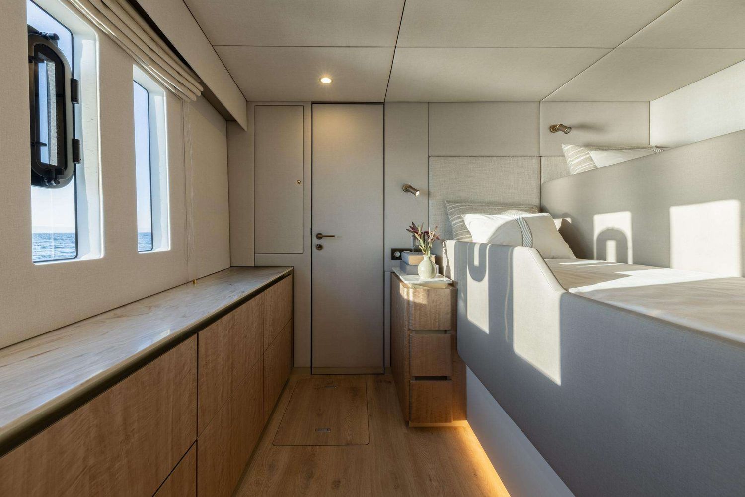 yacht-546895