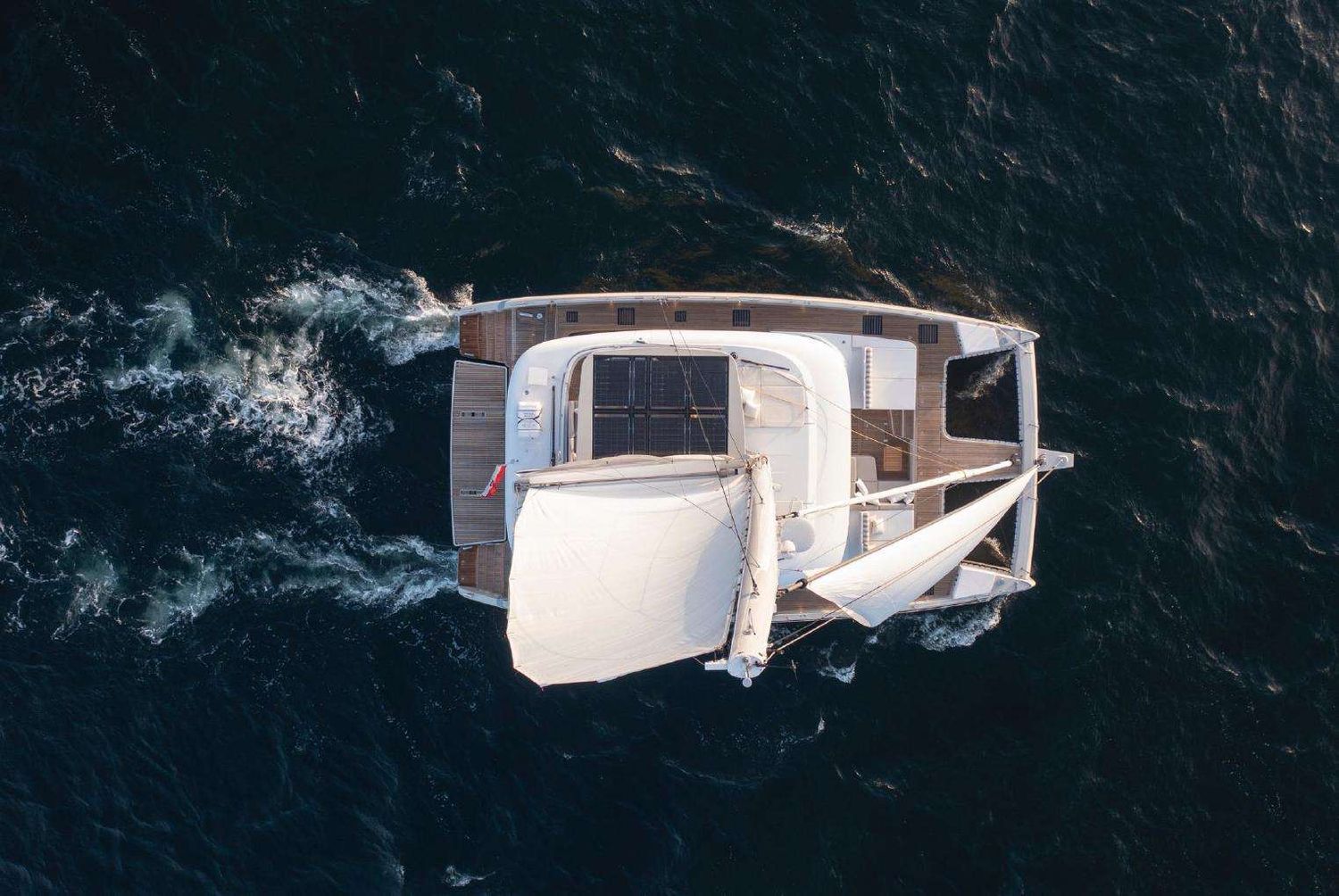 yacht-546883