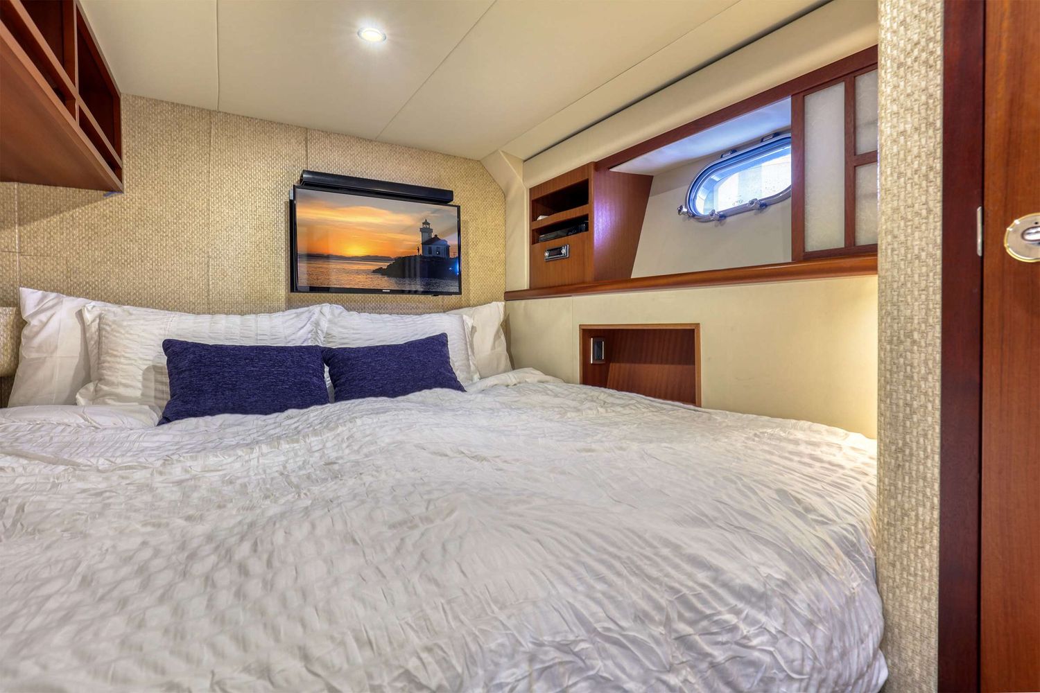 yacht-546910
