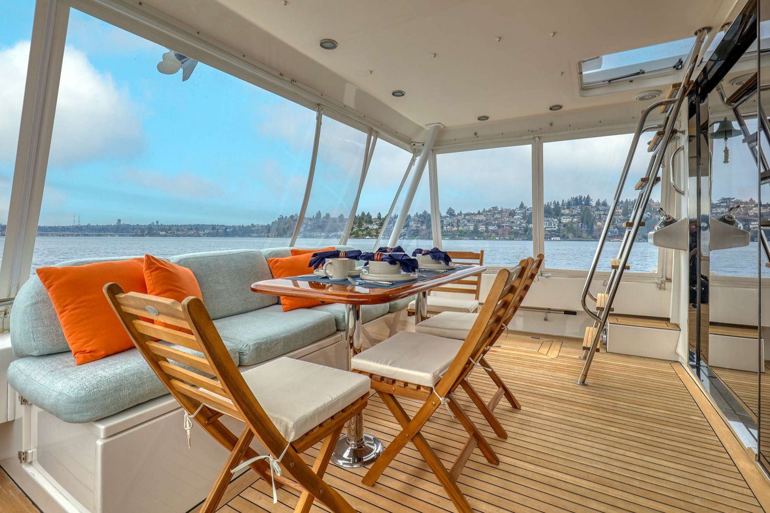 yacht-546911