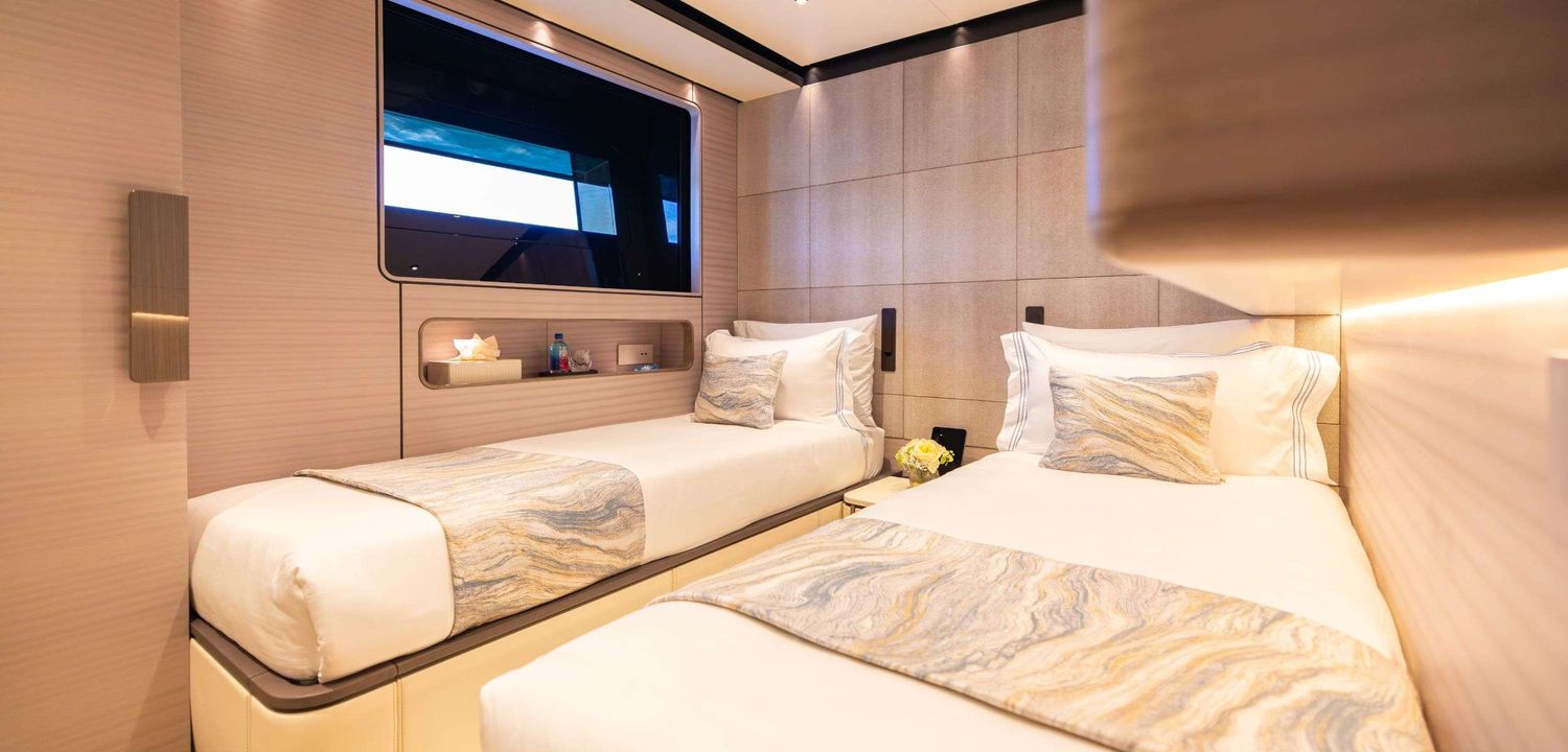 yacht-548994