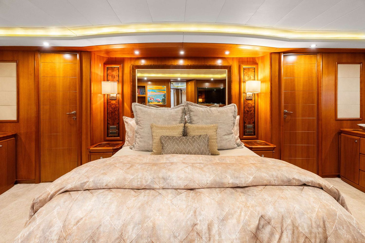 yacht-547703