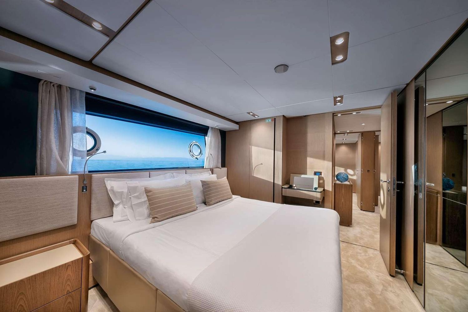 yacht-547200