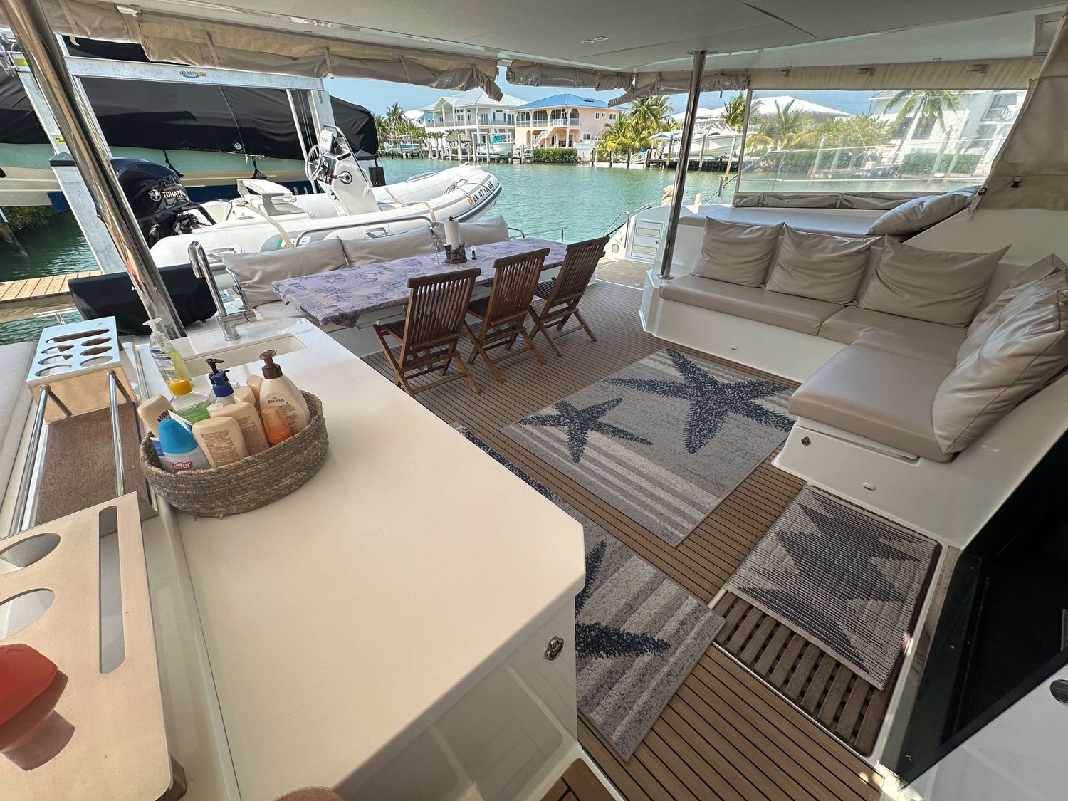 yacht-548141