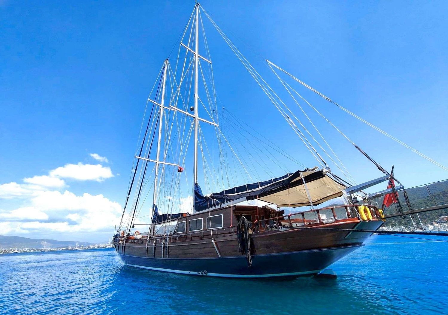 yacht-547731