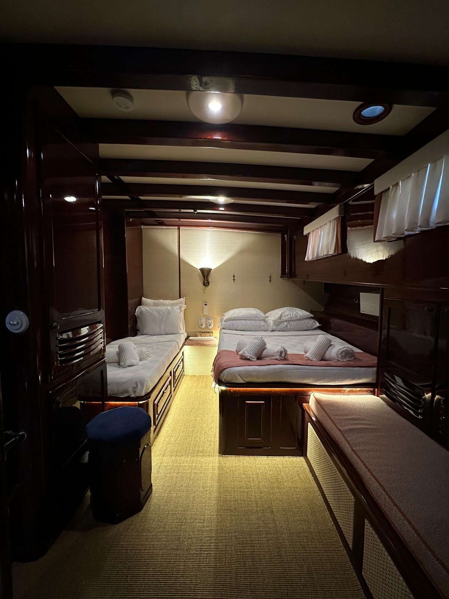 yacht-547722