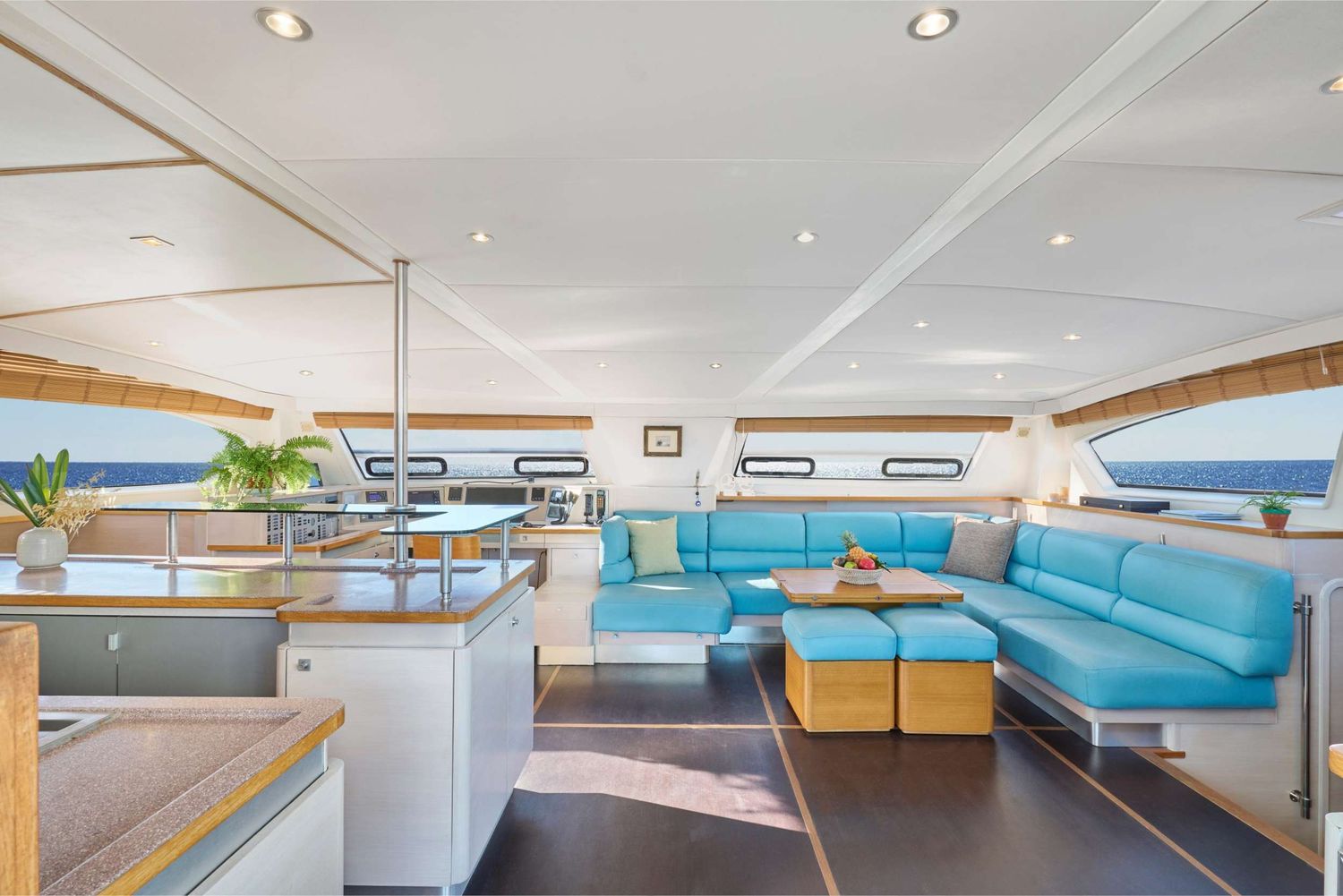 yacht-547773
