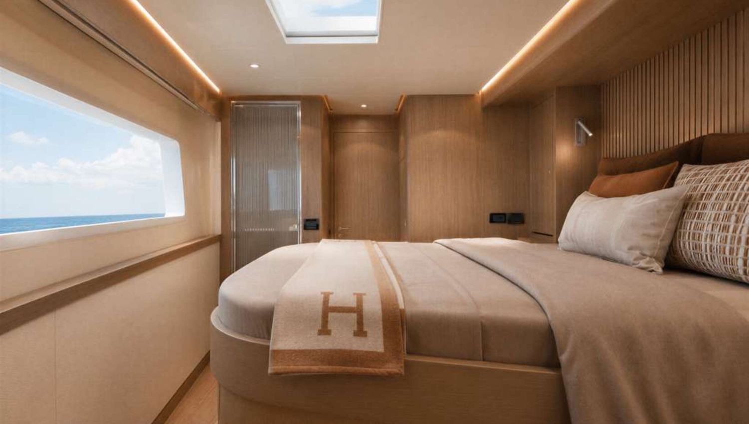 yacht-547797