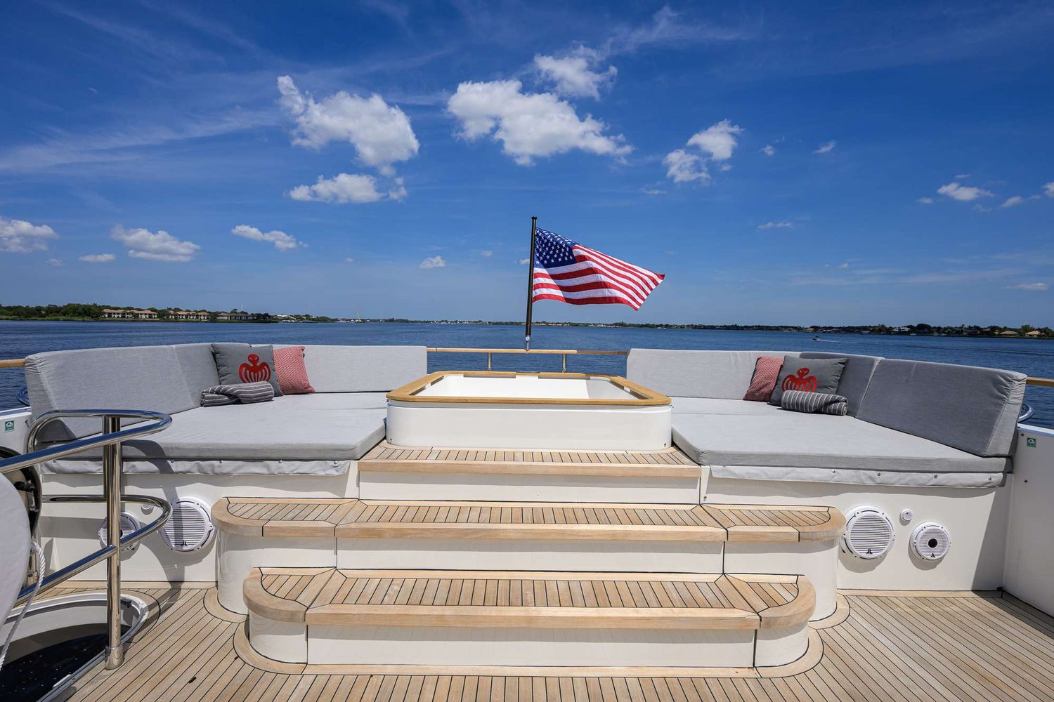 yacht-547306