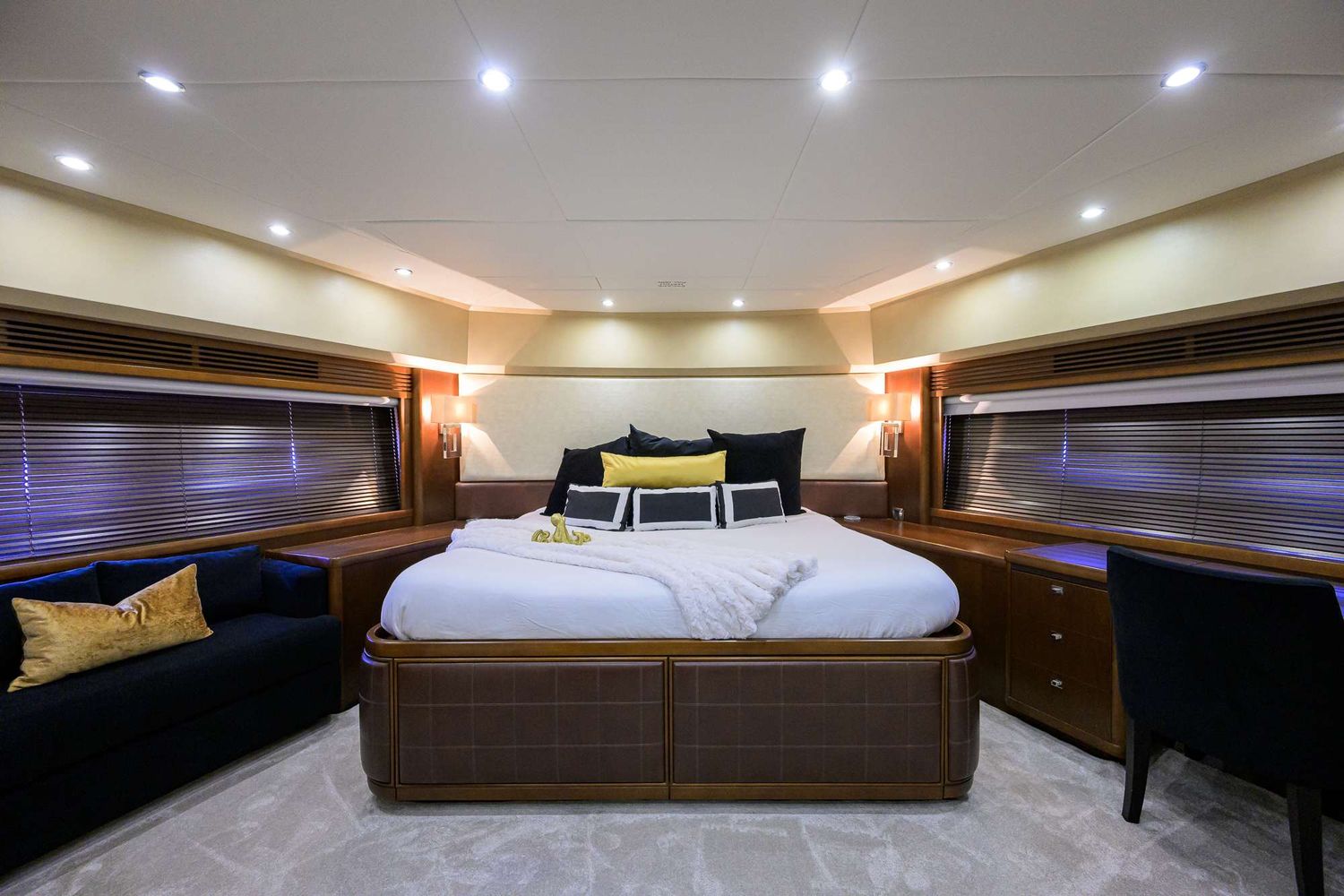 yacht-547310