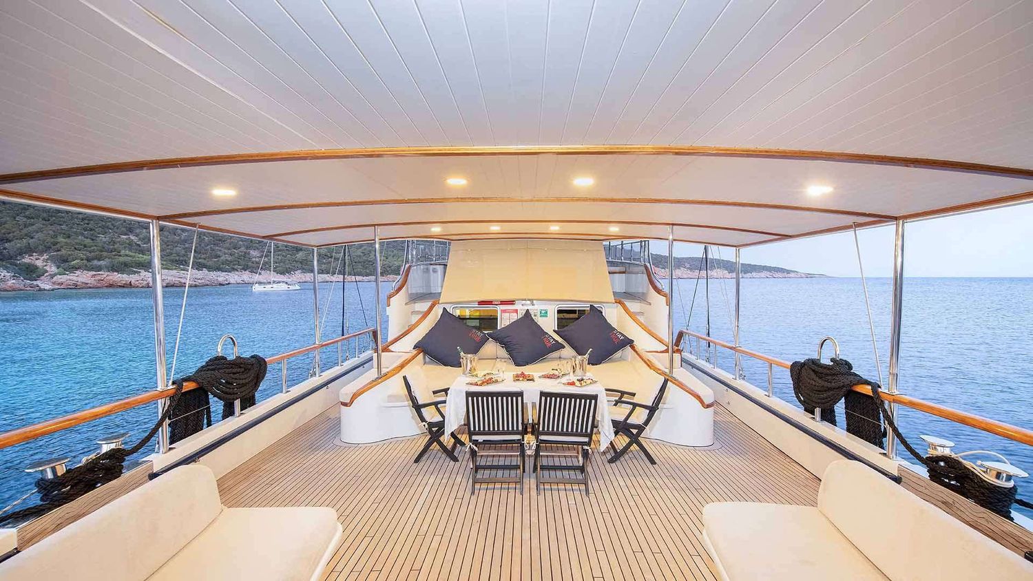 yacht-548196