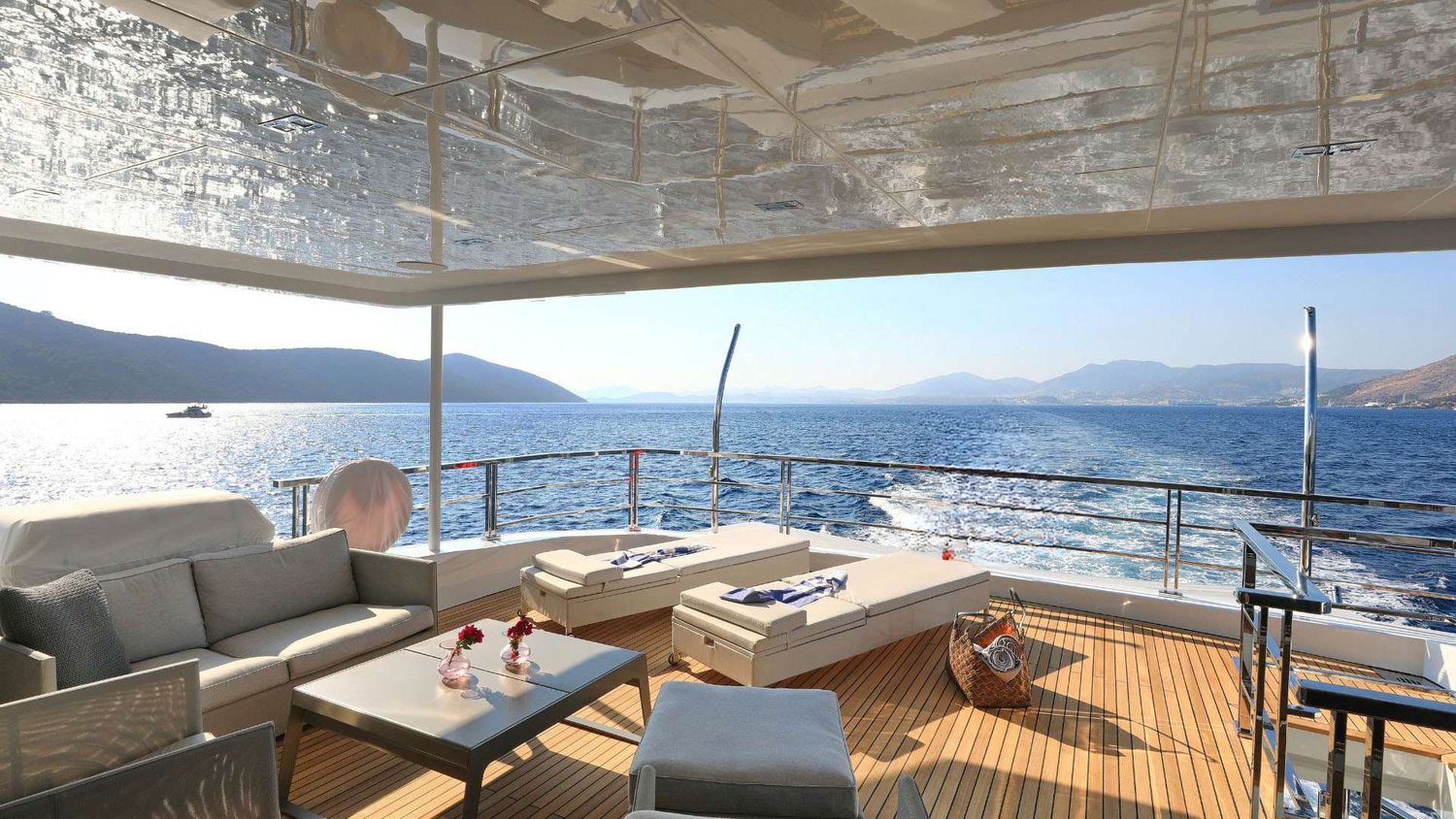 yacht-548010