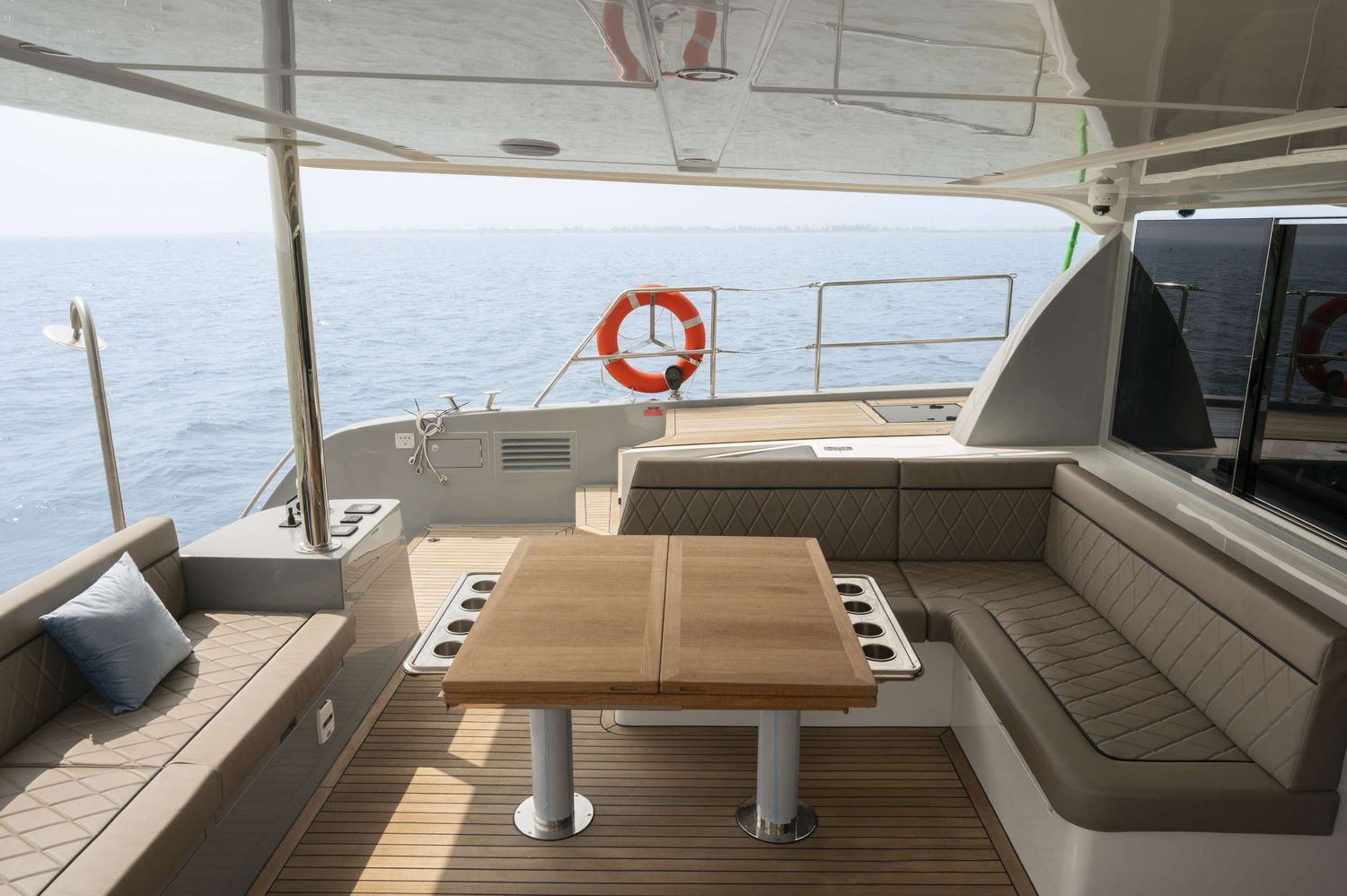 yacht-548308
