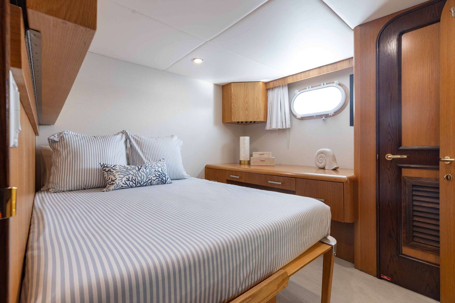 yacht-547867