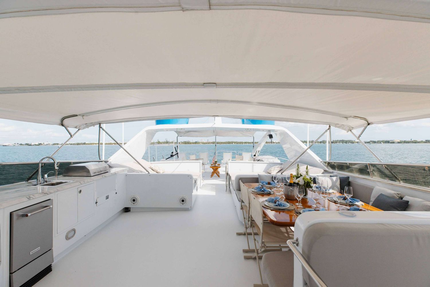 yacht-547869
