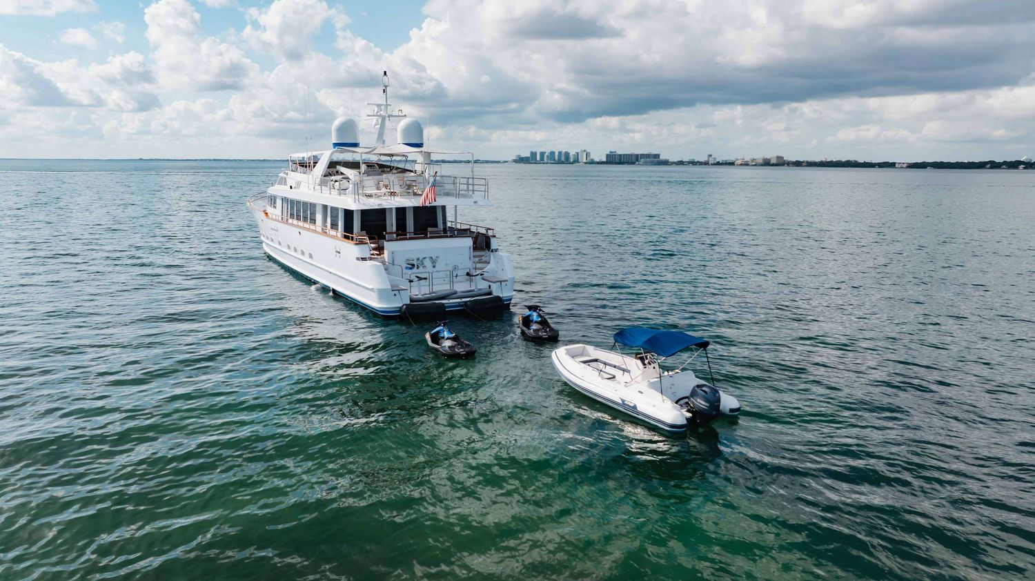yacht-547874