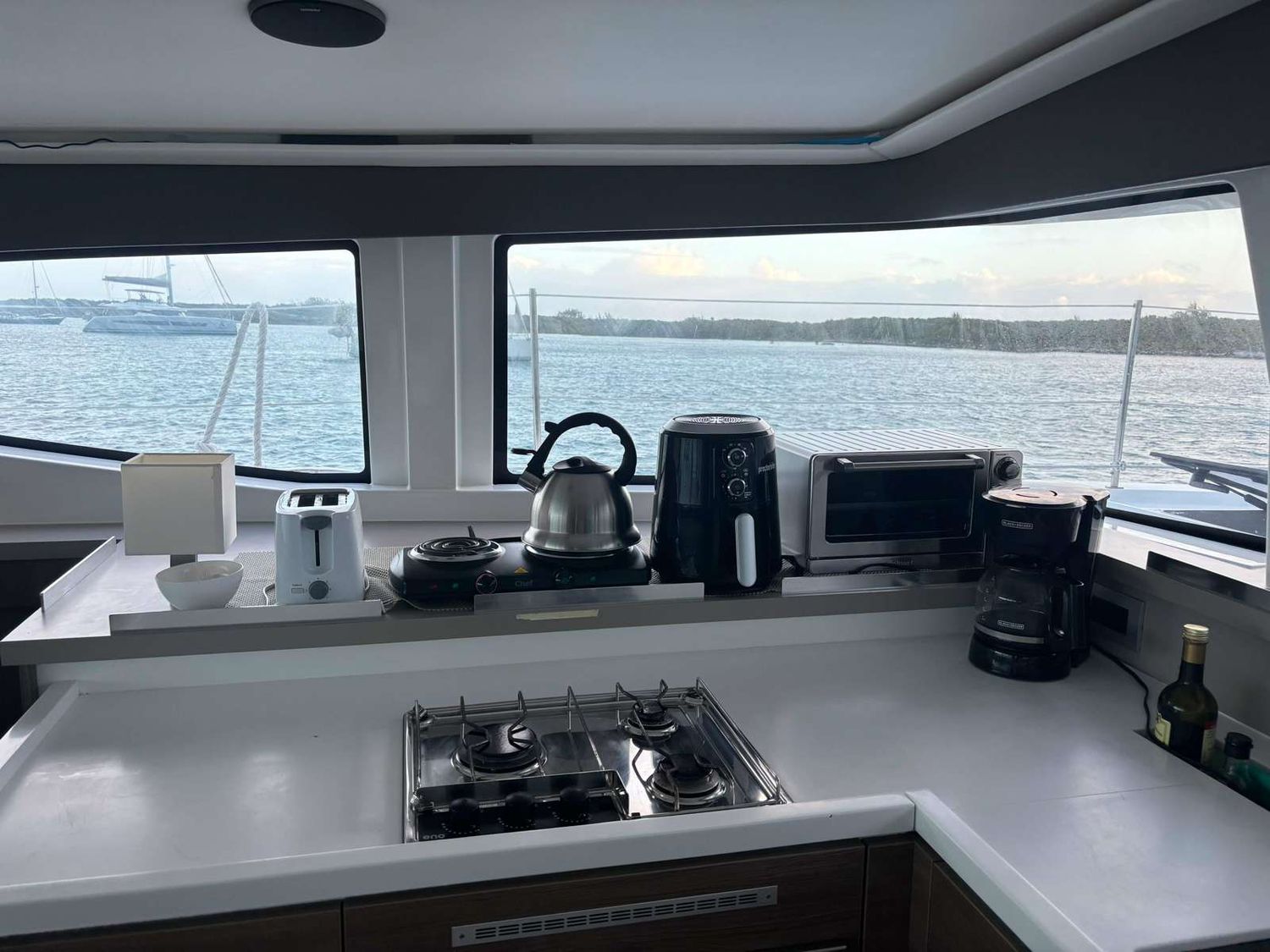 yacht-548445