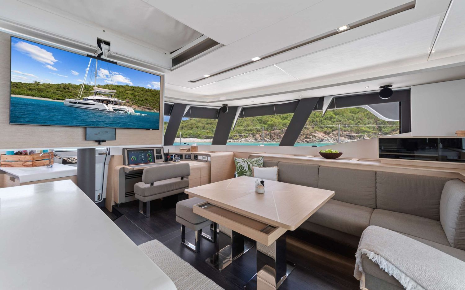yacht-548477
