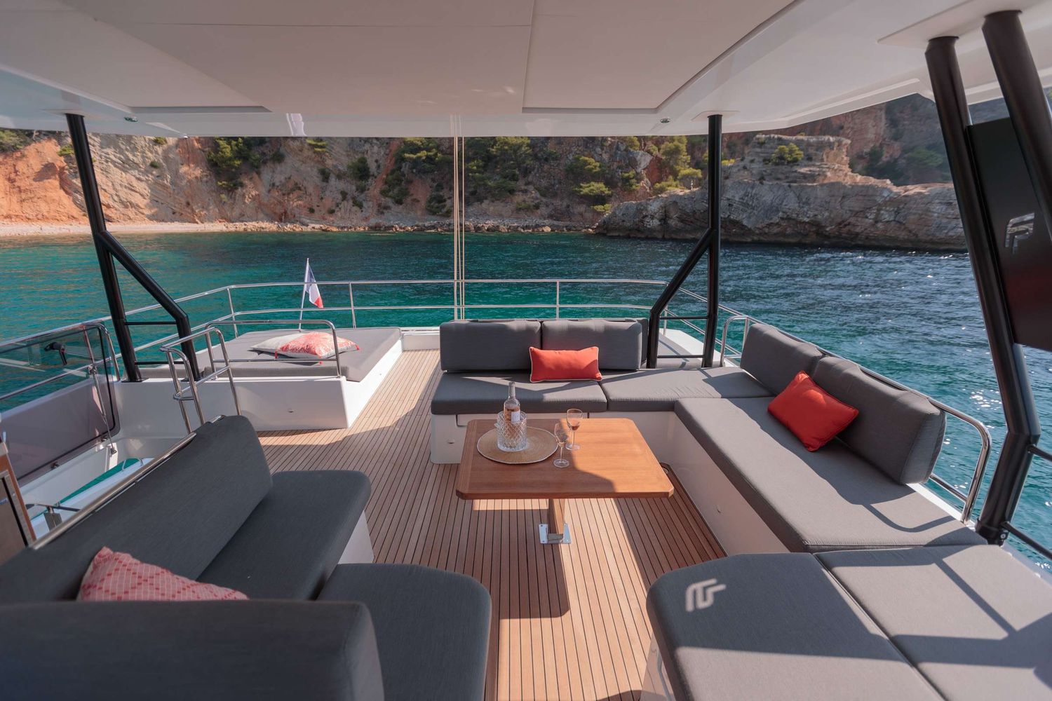 yacht-548472