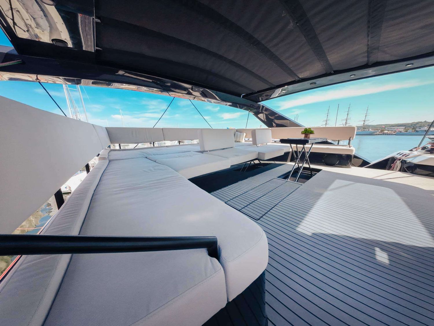 yacht-548040