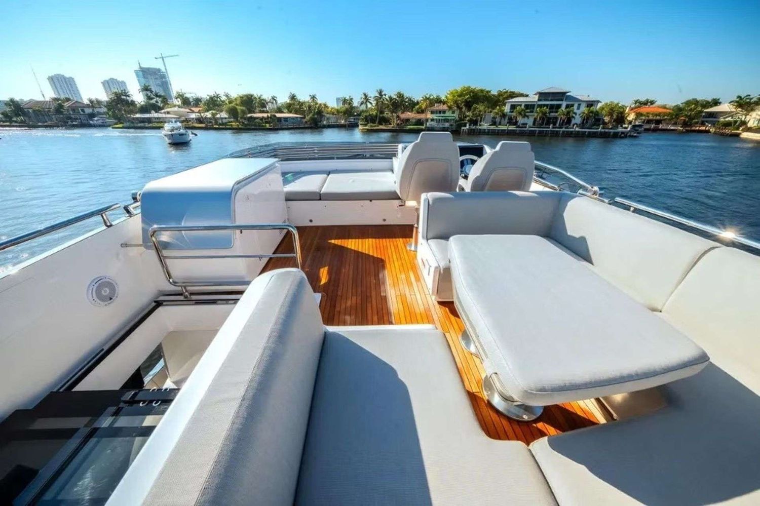 yacht-548673