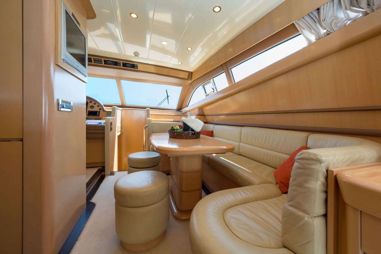 yacht-548805