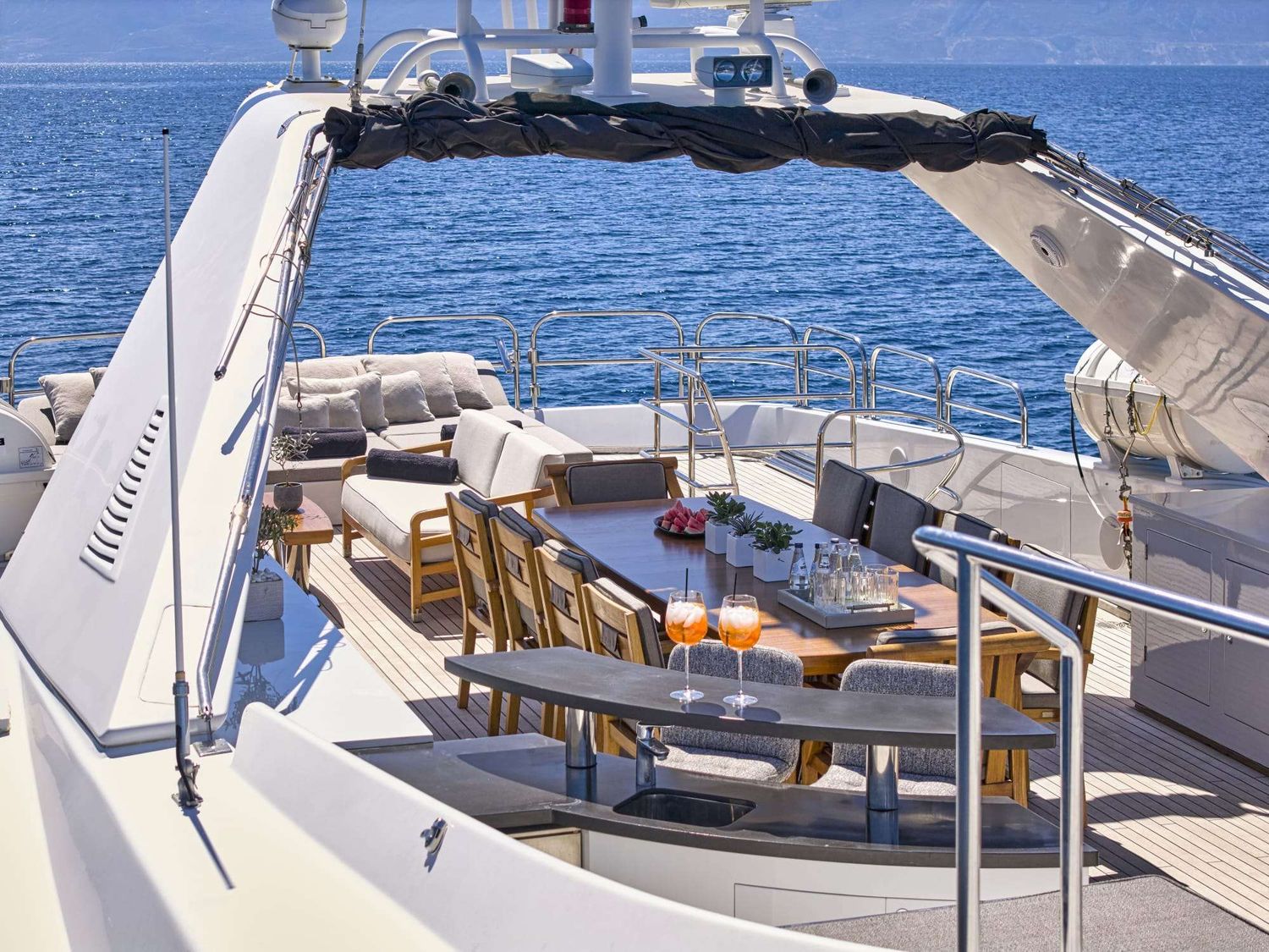 yacht-548836