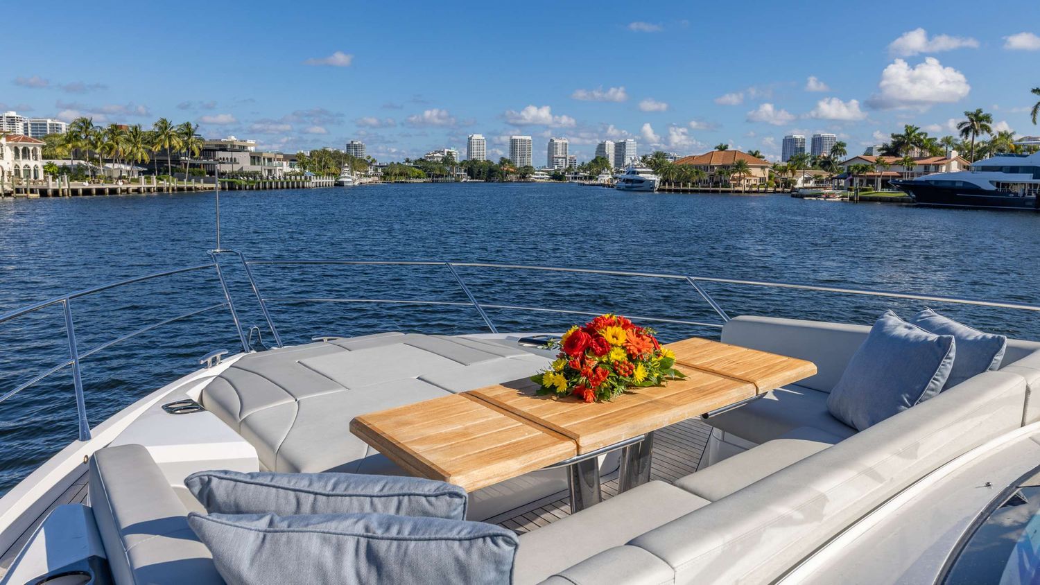 yacht-548849