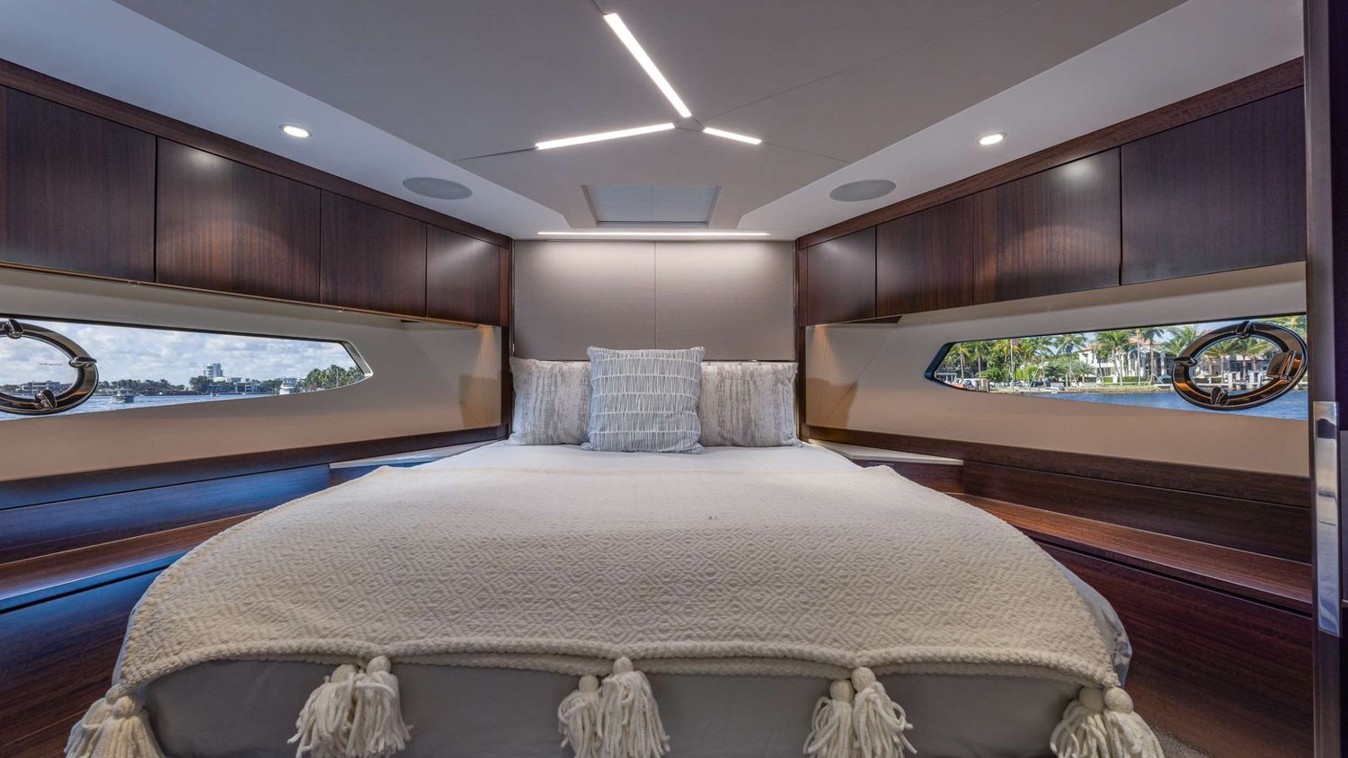 yacht-548845