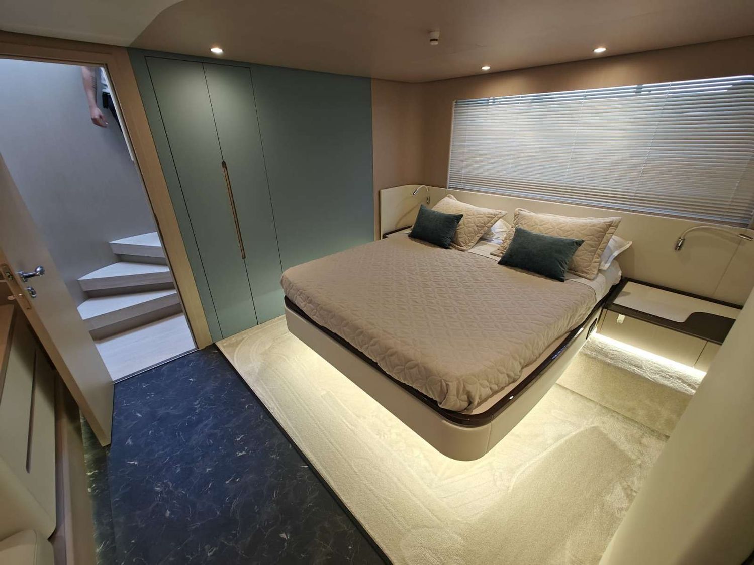 yacht-548760