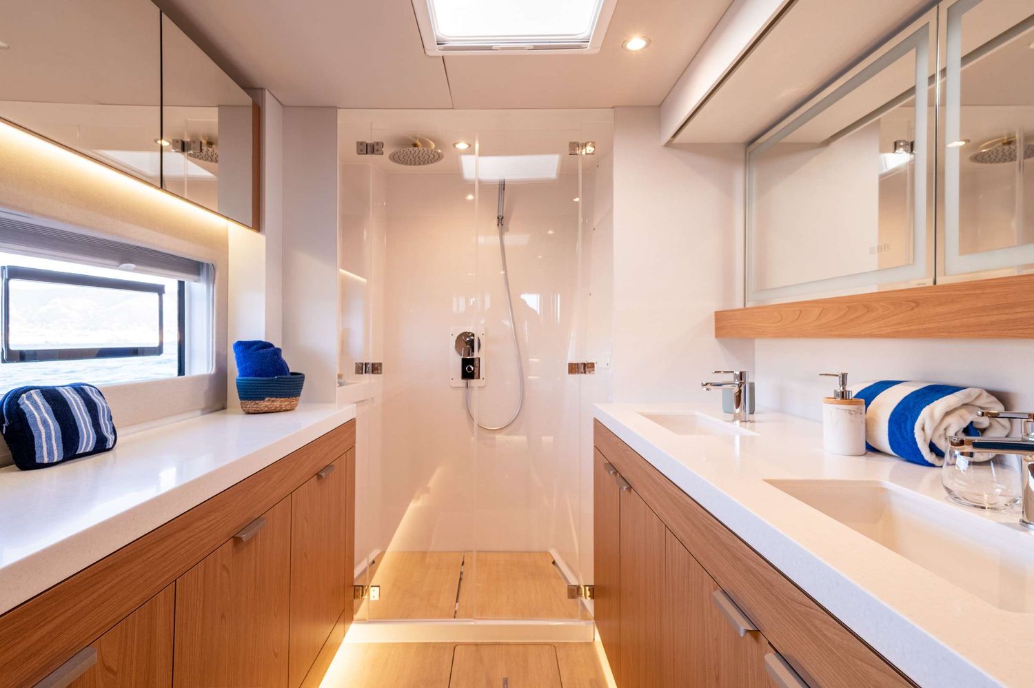 yacht-548947