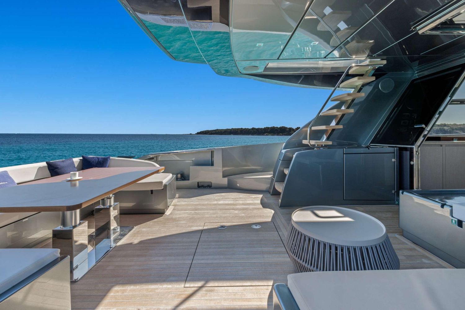 yacht-549215