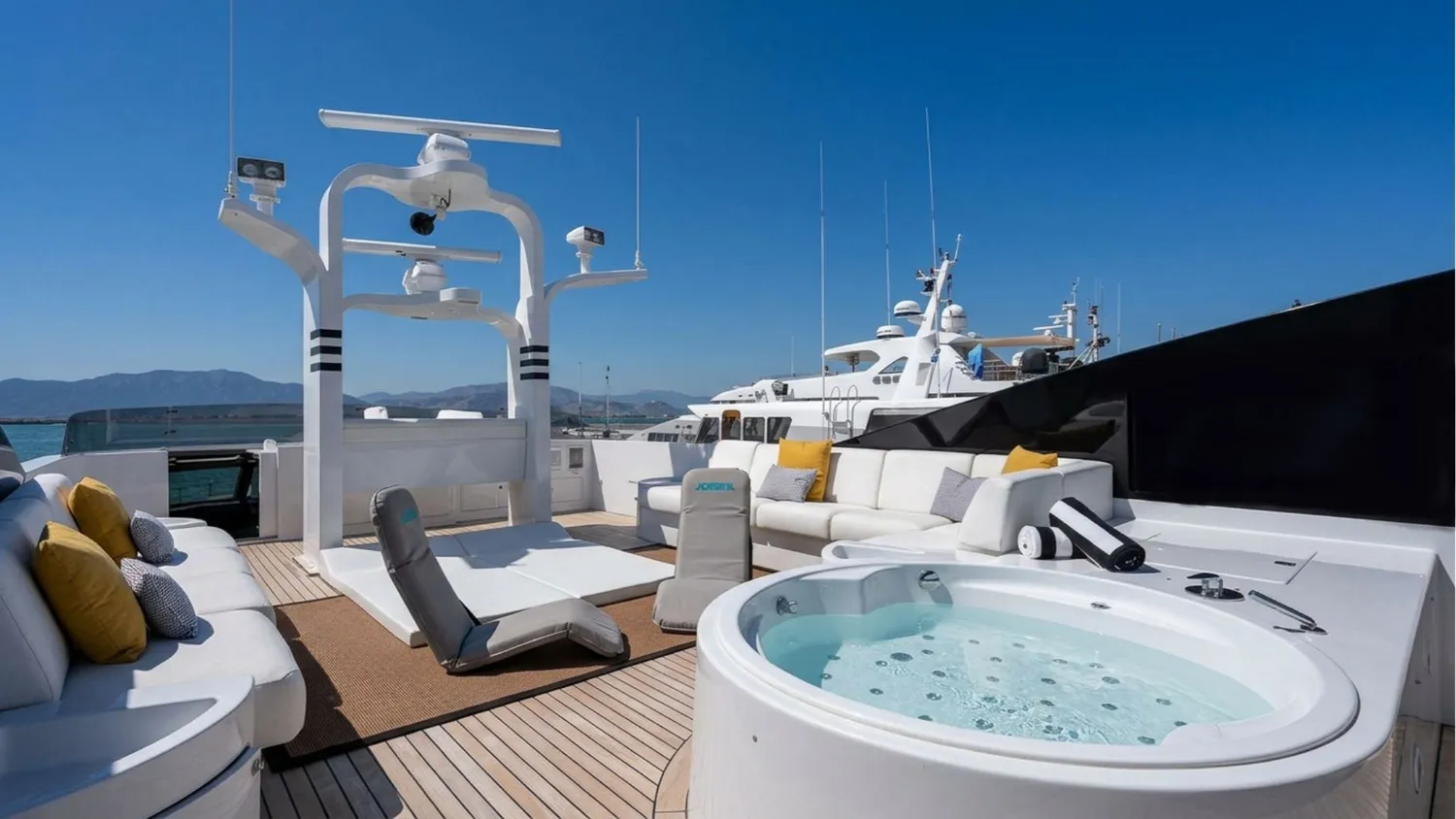 yacht-584394