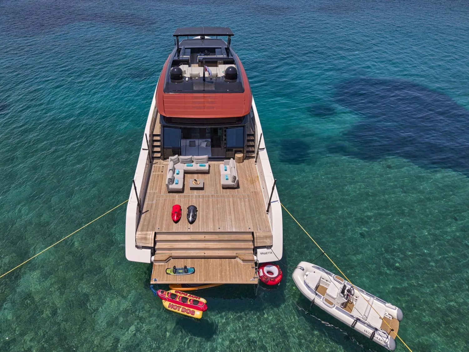 yacht-550548